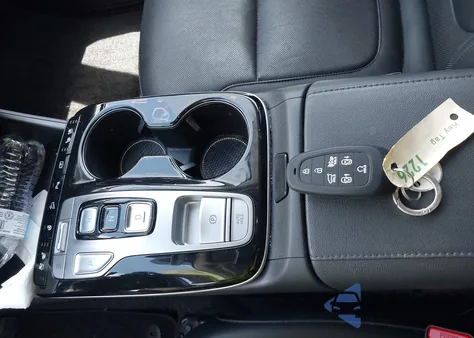 2022 Hyundai Tucson Hybrid Limited из США, поврежденный, VIN KM8JECA18NU034049